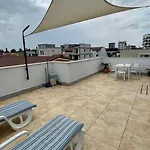 Sorriso Mamaia Nord 公寓式酒店 3*