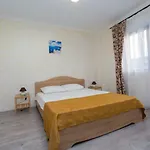 Sorriso Mamaia Nord 公寓式酒店 3*