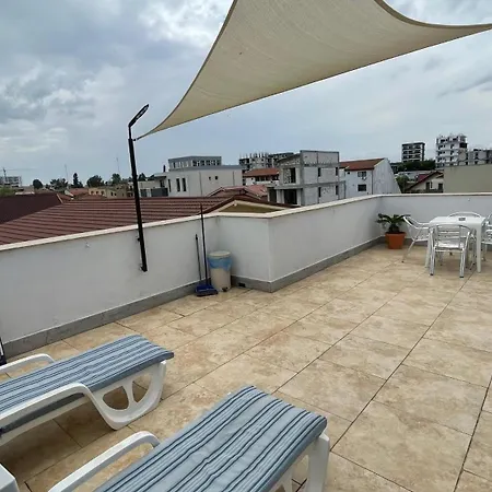 Sorriso Mamaia Nord 公寓式酒店